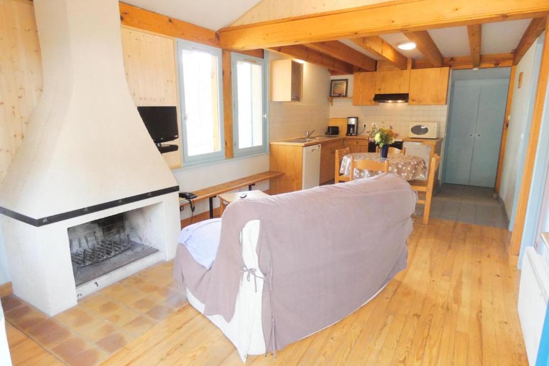 Photo of Others in Callen