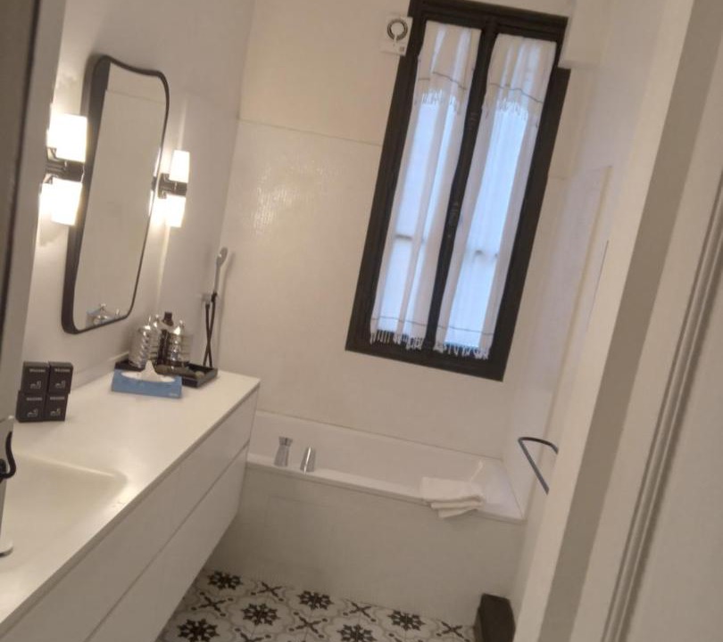 Photo of Bathroom in Neuilly-sur-Seine