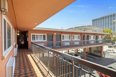 Photo of Patio Balcony in Tenderloin