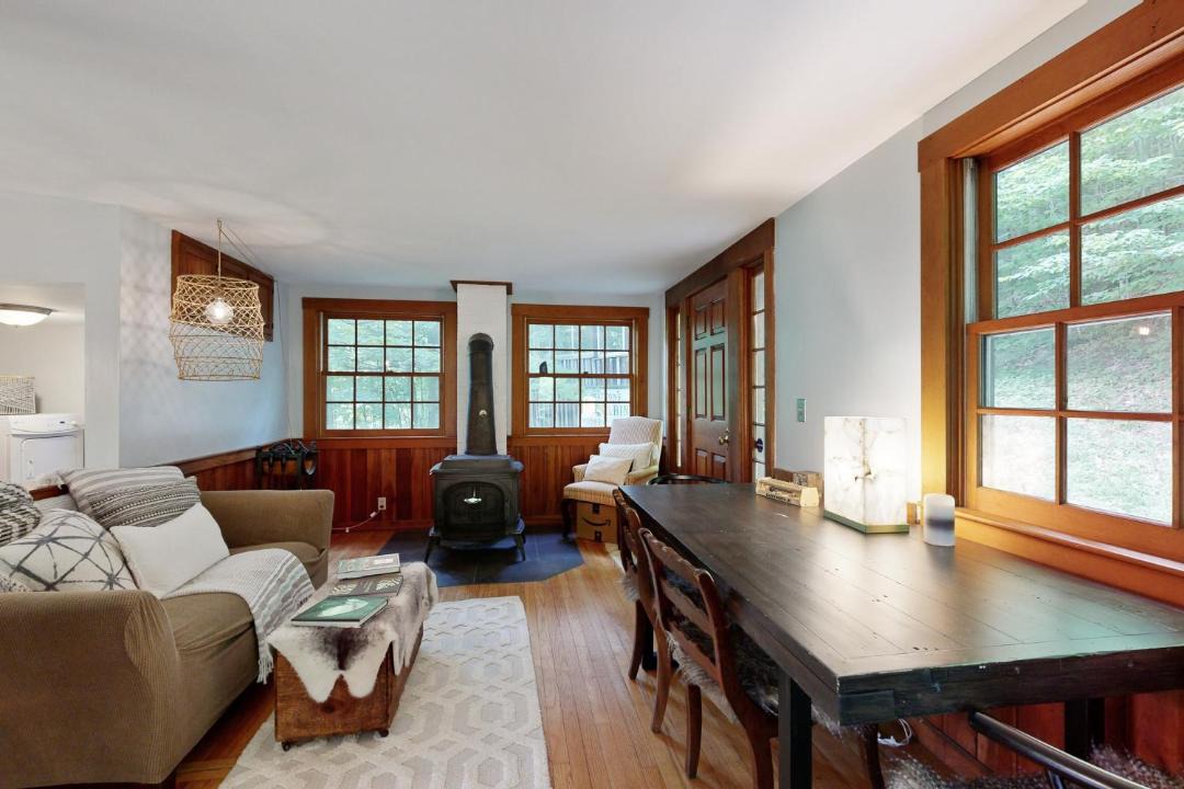 Photo of Others in Barnard