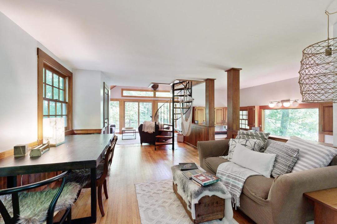 Photo of Others in Barnard