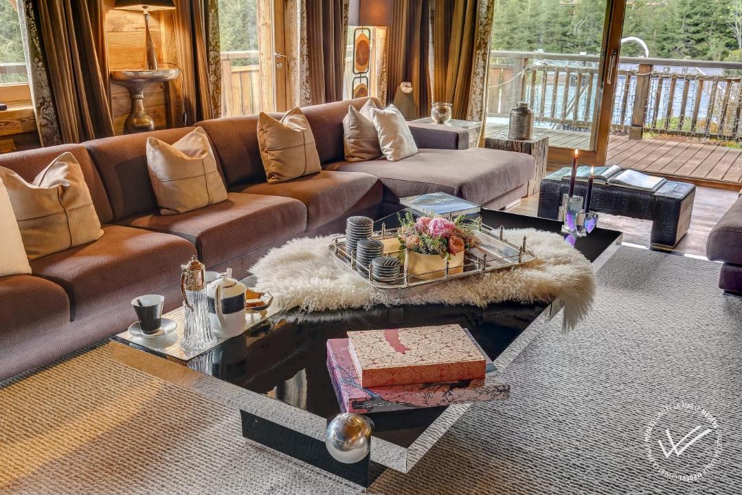 Photo of Livingroom in Demi-Quartier