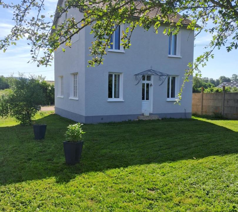 Photo of Others in Rousson