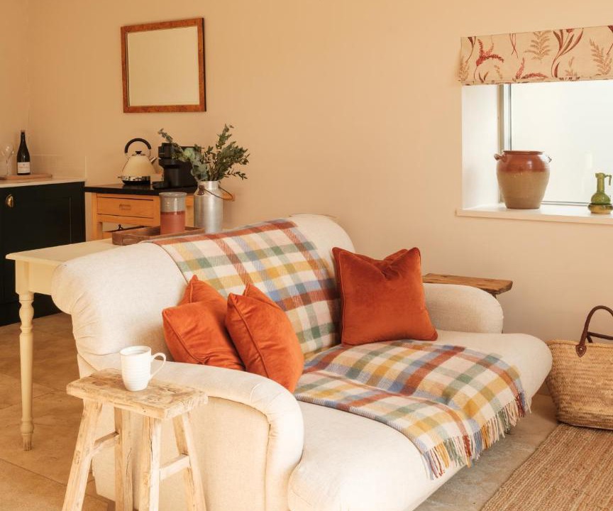 Photo of Others in Pylle