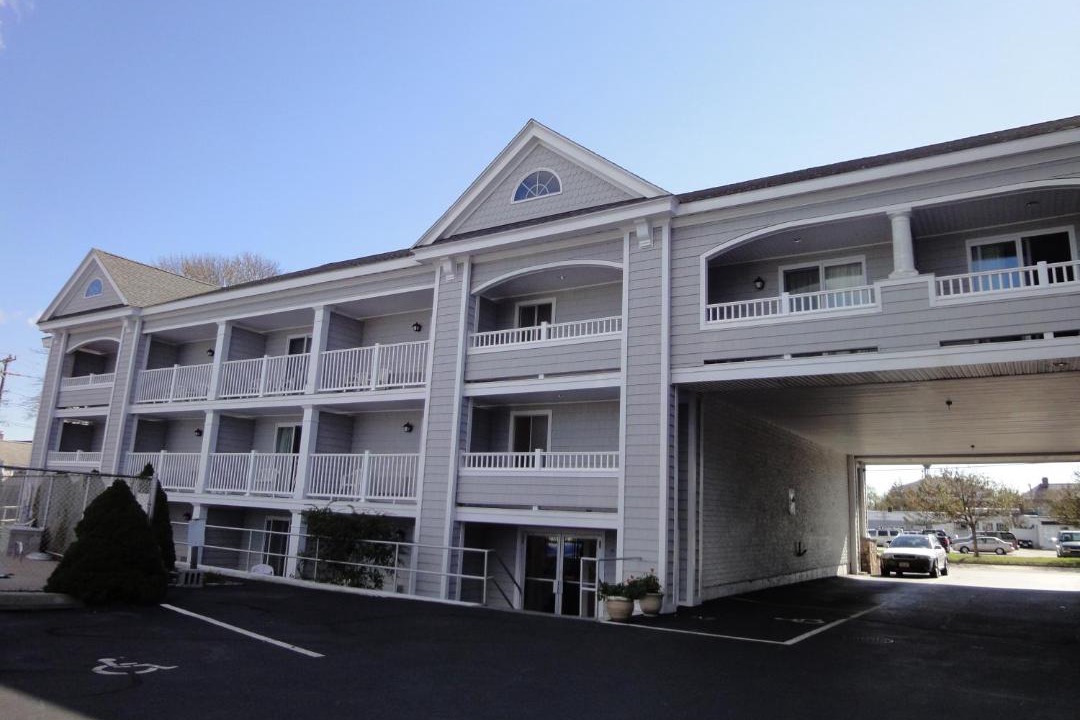 Photo of Others in Hyannis