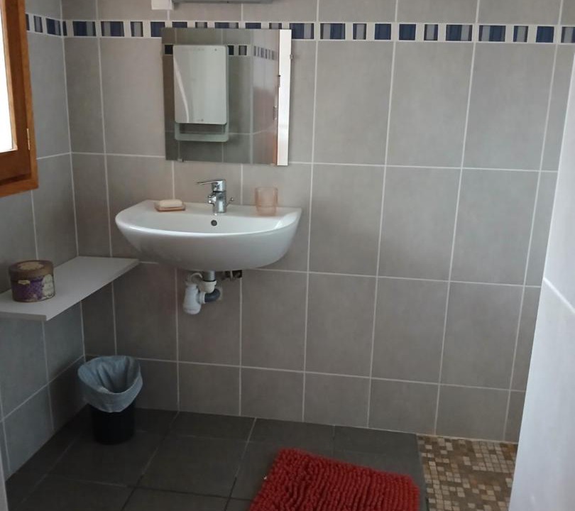 Photo of Bathroom in Montferrer