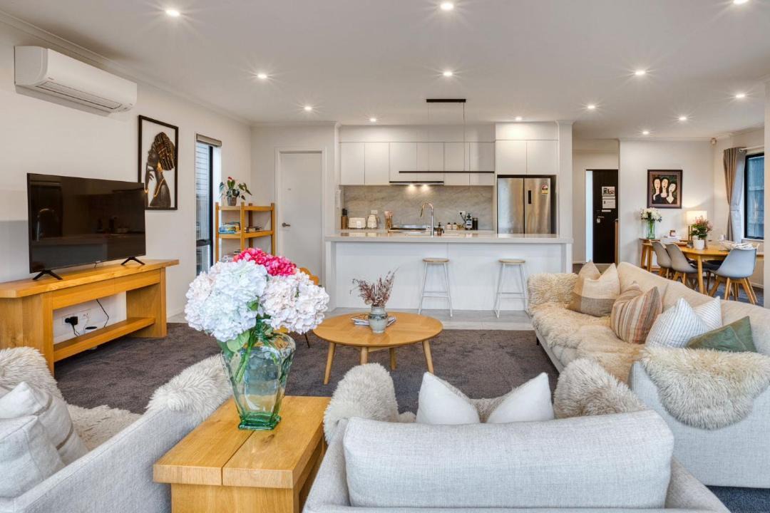 Photo of Livingroom in Hamilton