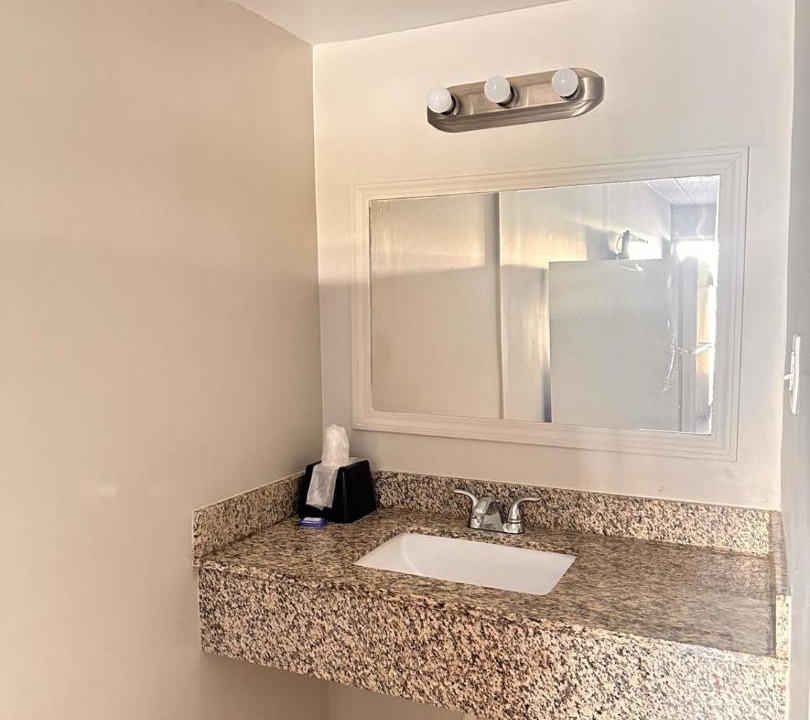 Photo of Bathroom in Jasper