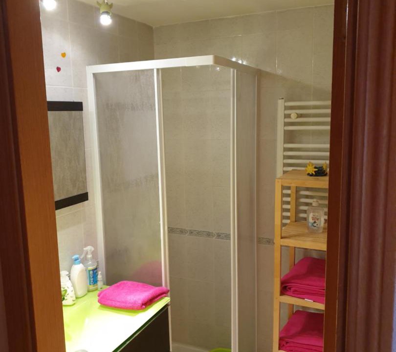 Photo of Bathroom in Parla