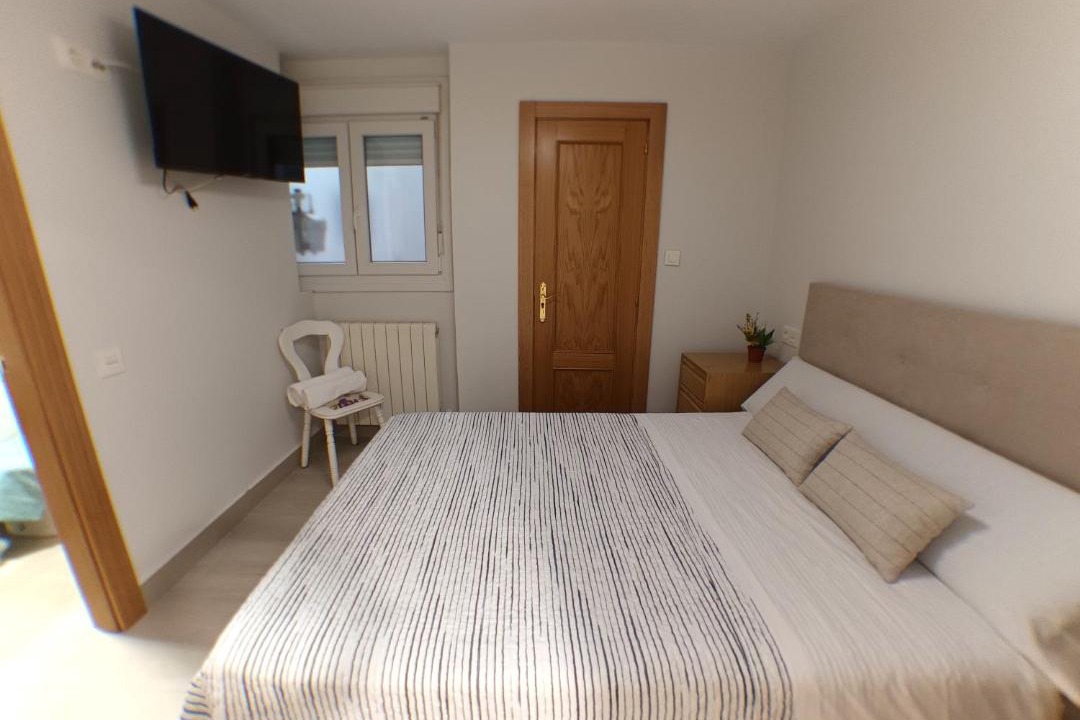 Photo of Bedroom in Logrono City Centre