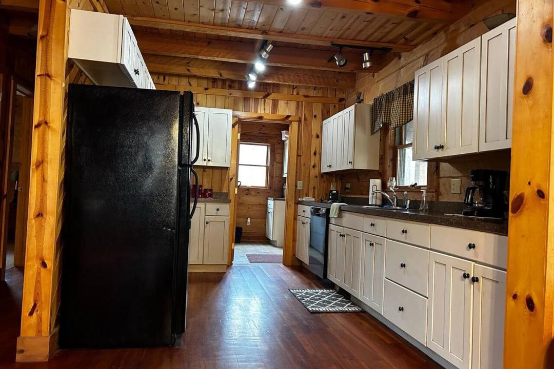 Photo of Kitchen in Alpine Lake