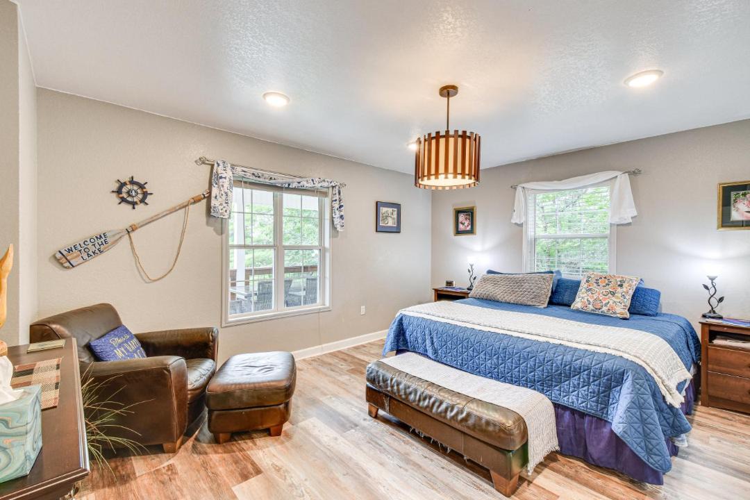 Photo of Bedroom in Hiawassee