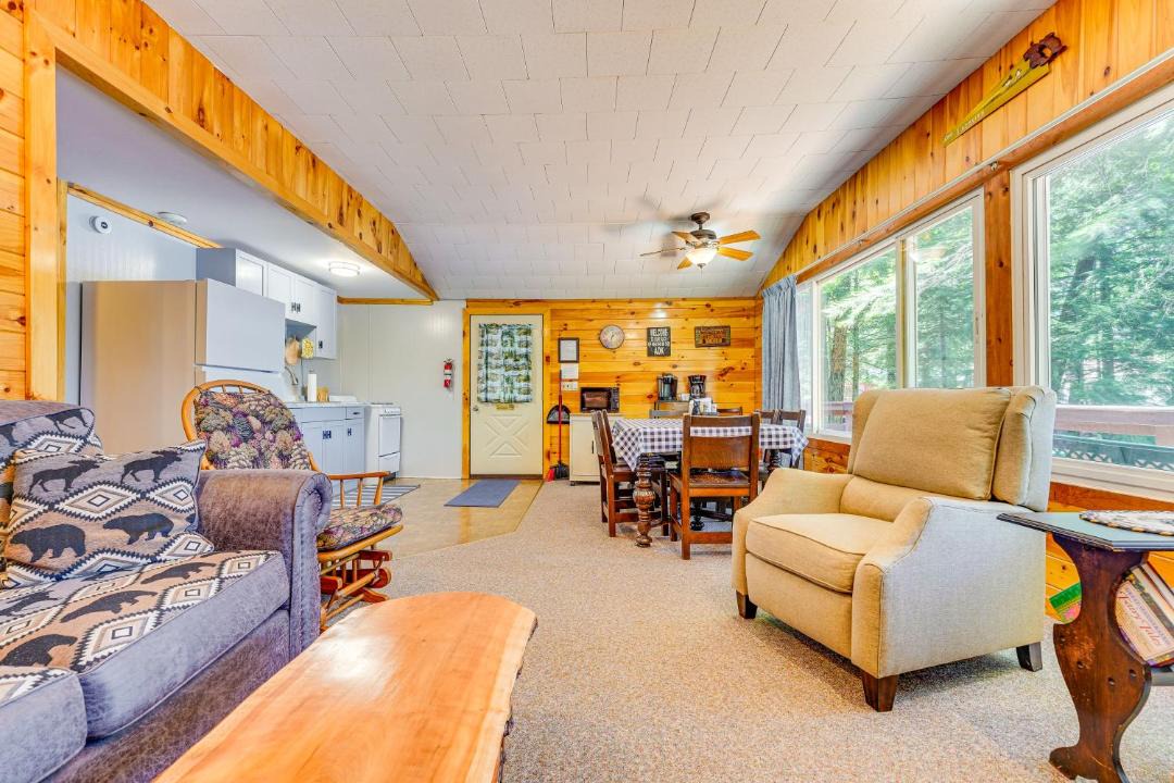 Photo of Livingroom in Inlet