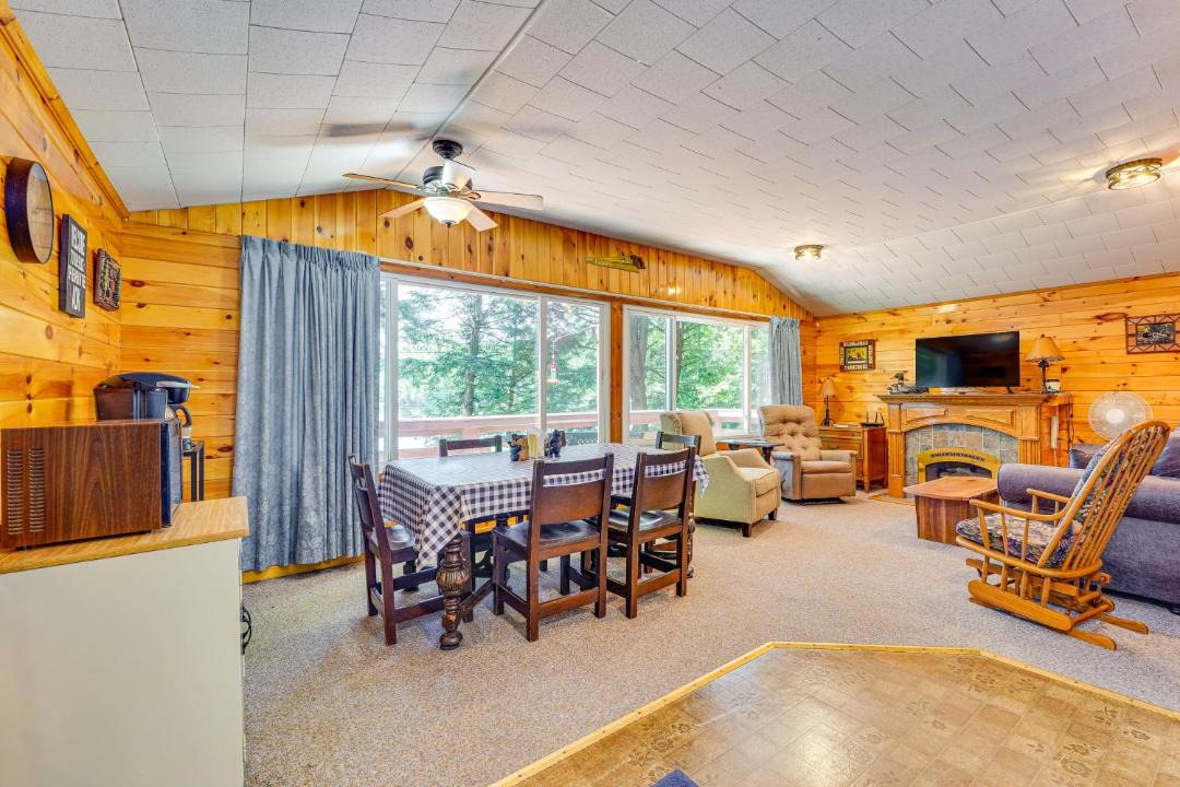 Photo of Livingroom in Inlet