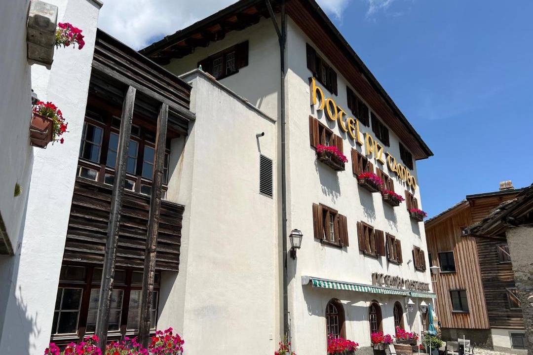 Photo of Others in Spluegen