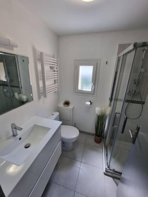 Photo of Bathroom in Saint-Pierre-des-Corps