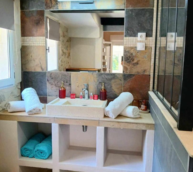 Photo of Bathroom in Saint-Etienne-du-Gres