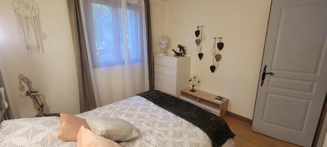 Photo of Bedroom in Saint-Martin-de-Valgalgues