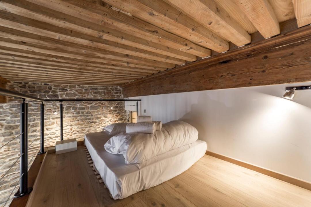 Photo of Others in Old Lyon