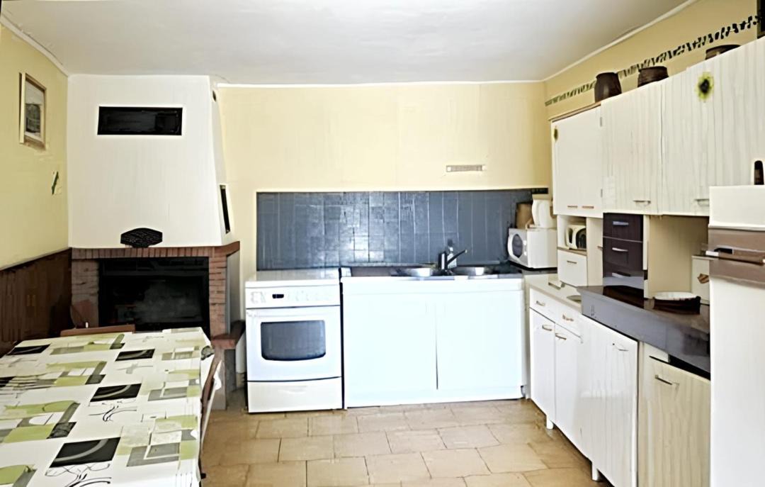 Photo of Kitchen in Gruge-l'Hopital