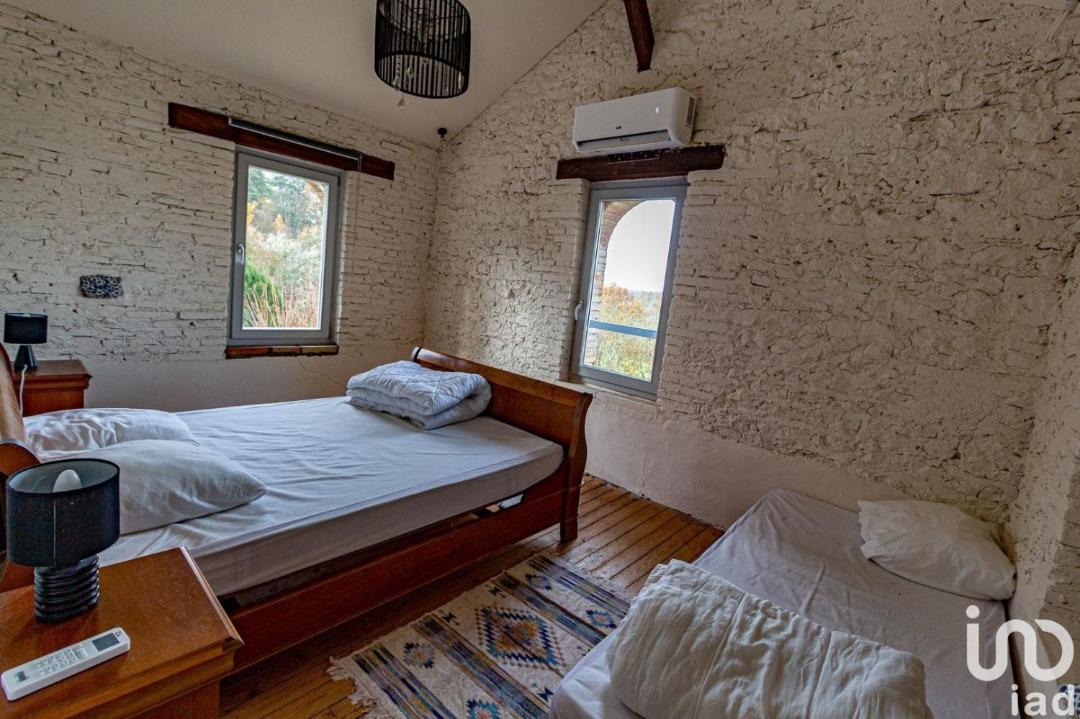 Photo of Bedroom in Molieres