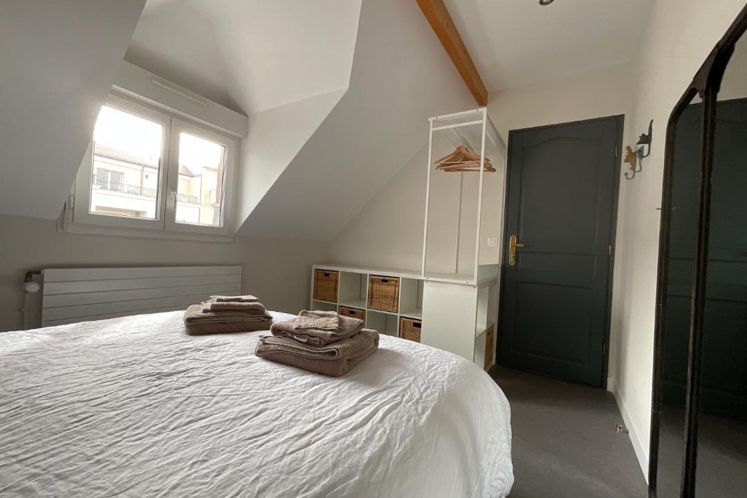 Photo of Bedroom in Maisons-Laffitte
