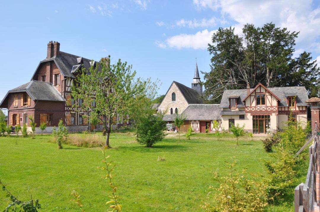 Photo of Buildings in La Haye-de-Routot