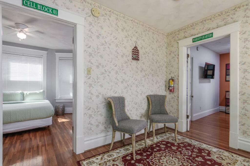 Photo of Others in Jefferson City