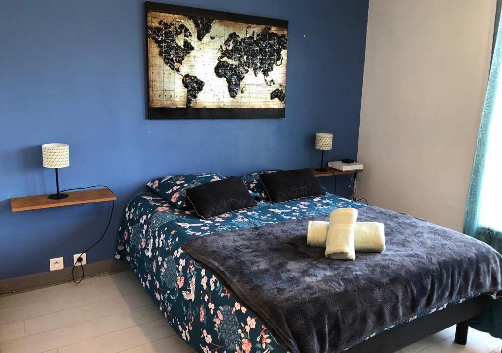 Photo of Bedroom in Arpajon