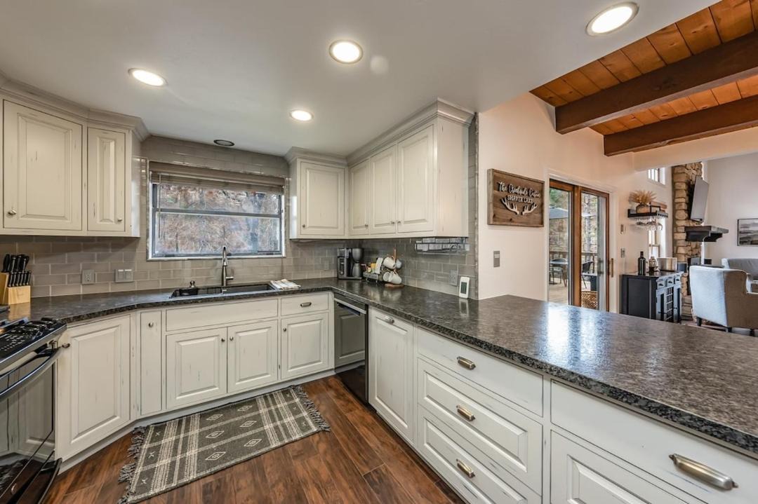 Photo of Kitchen in Dogwood Mountain