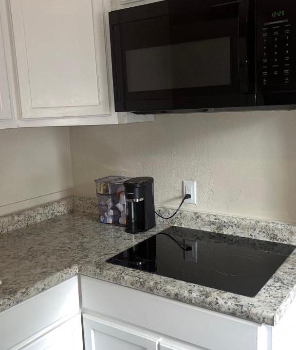 Photo of Kitchen in Highland Historic District