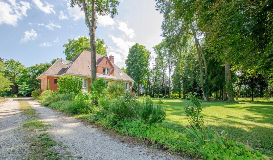 Photo of Others in Montieramey