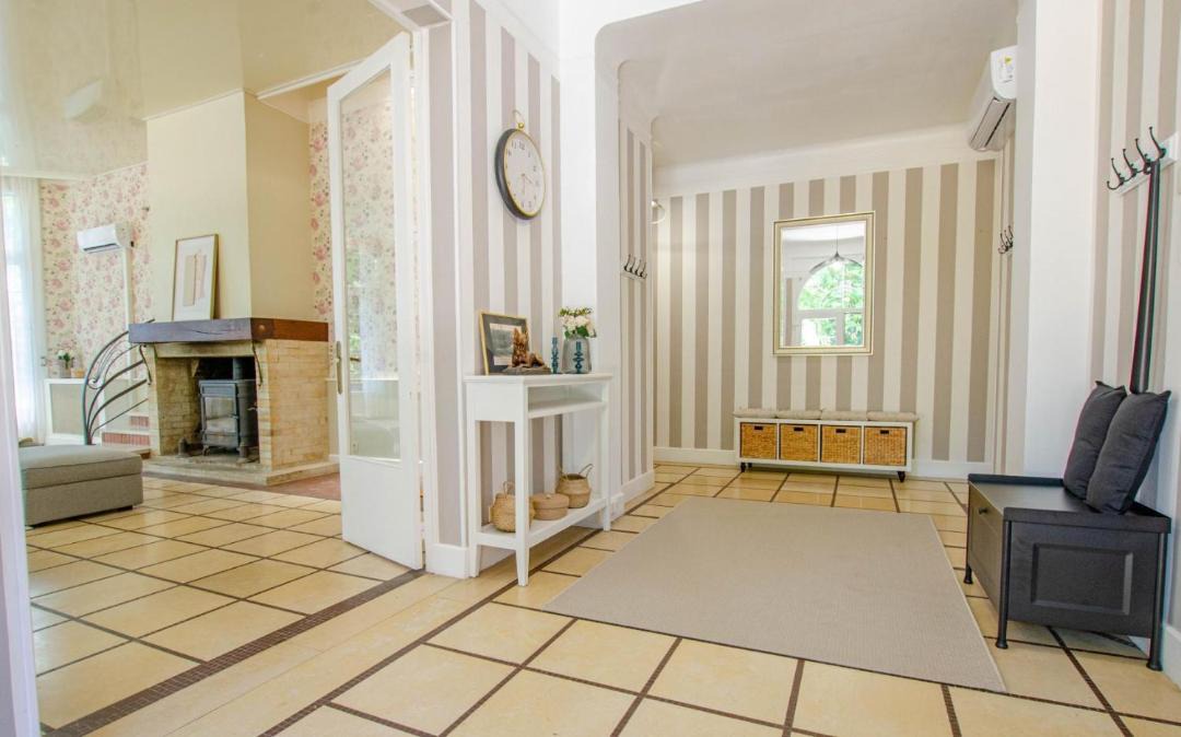 Photo of Others in Montieramey