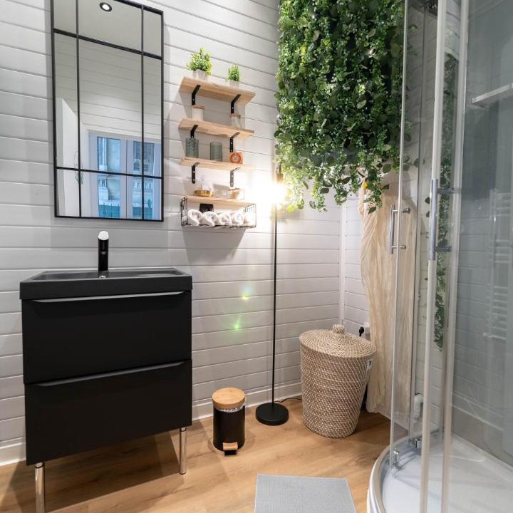 Photo of Bathroom in Liberation