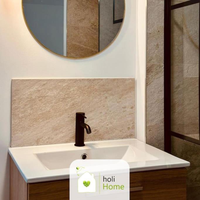 Photo of Bathroom in Ecartelee-Bonabry-Orieres-Paron