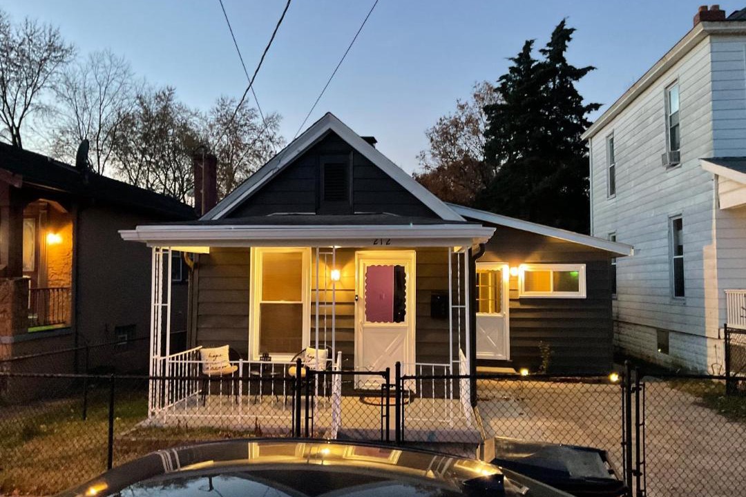 Photo of Others in Latonia