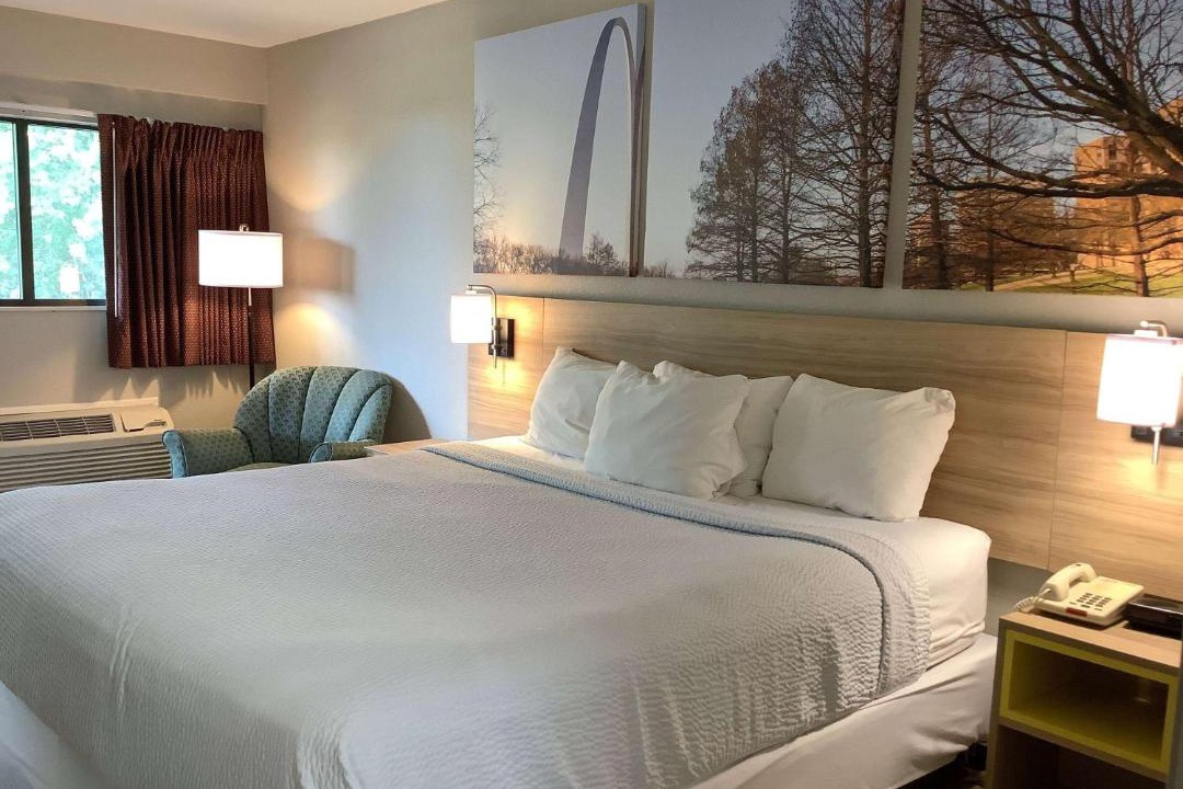 Photo of Bedroom in Kingdom City