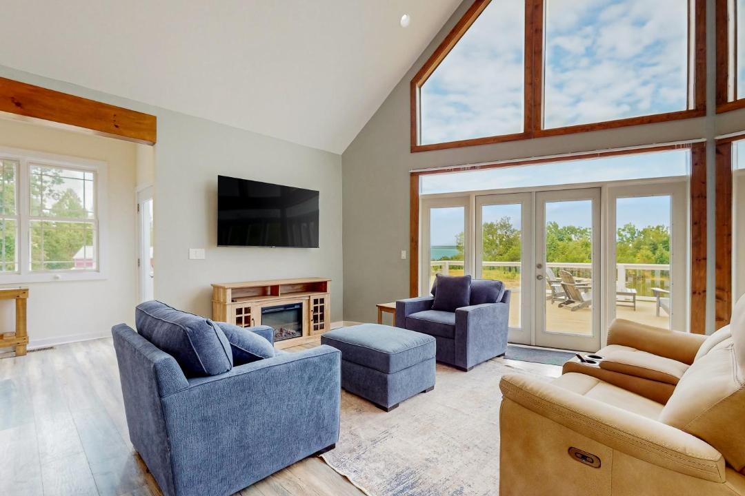 Photo of Livingroom in South Pittsburg