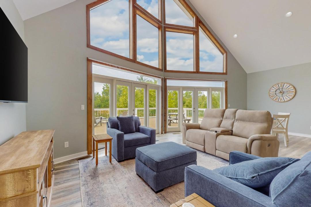 Photo of Livingroom in South Pittsburg