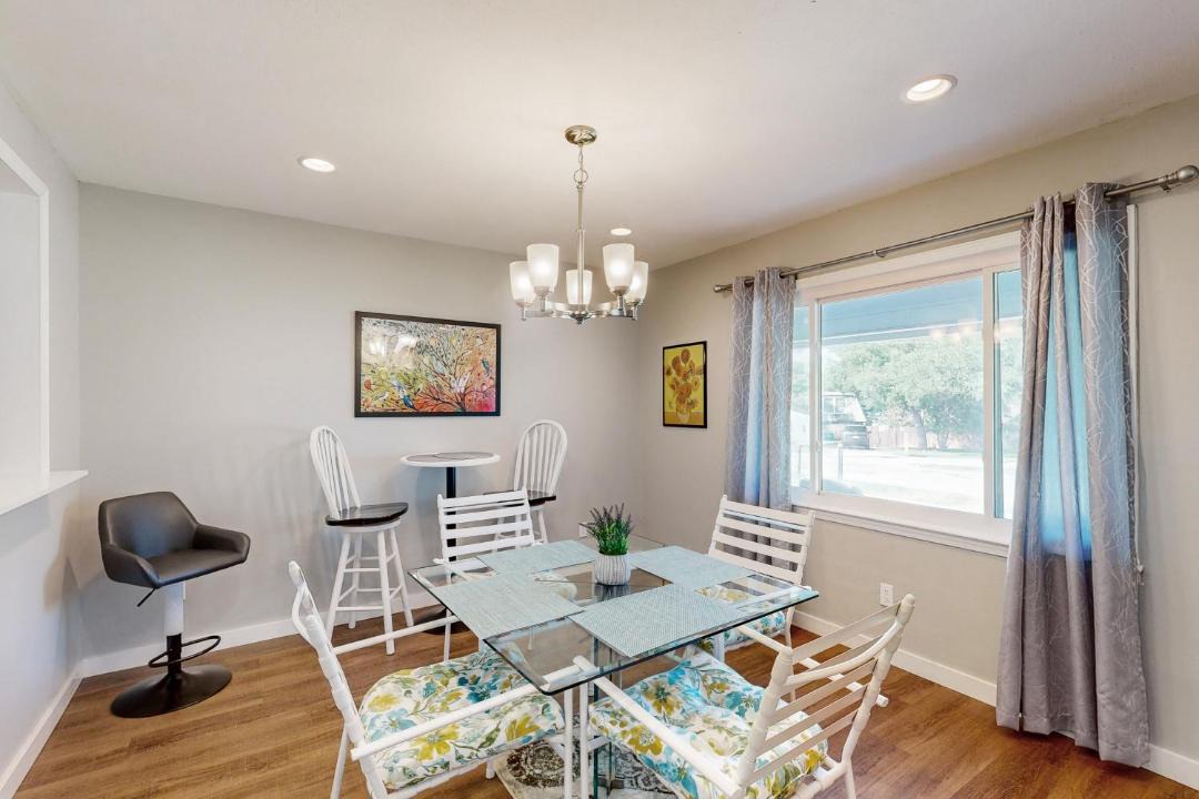 Photo of Livingroom in Granite Shoals