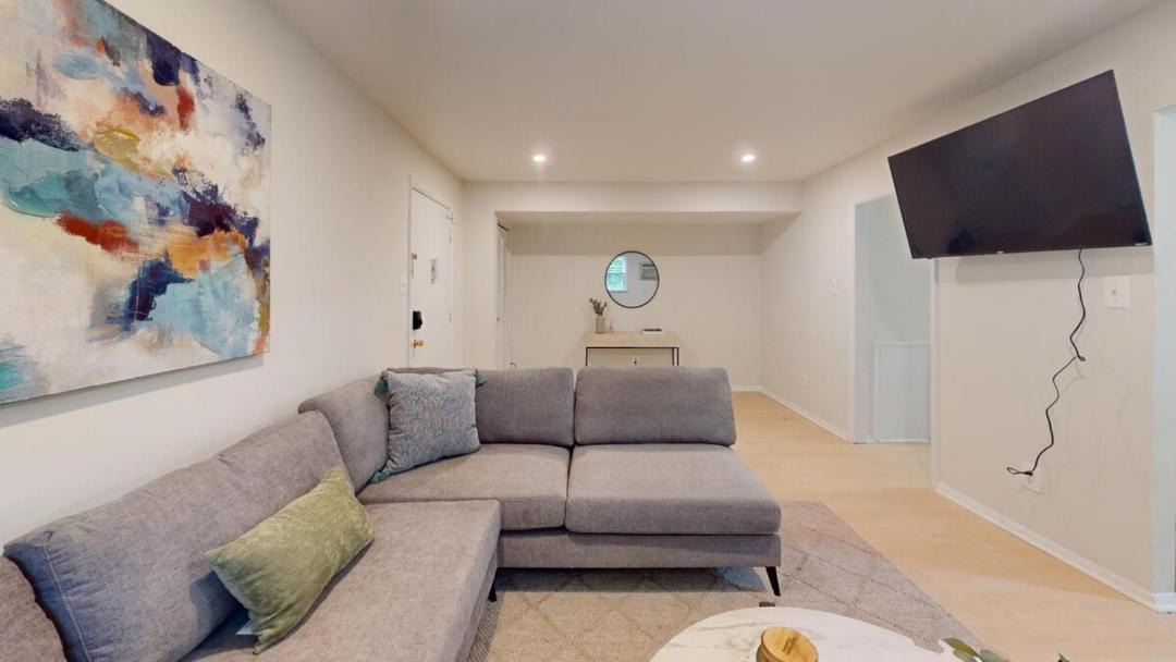 Photo of Livingroom in Newark