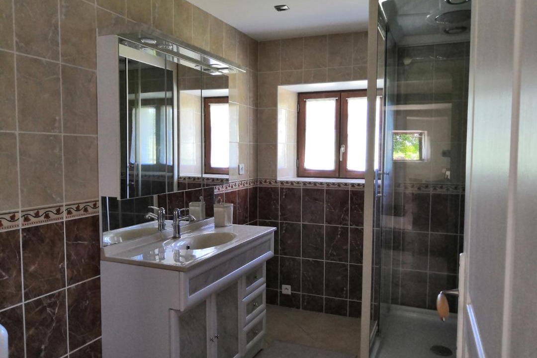 Photo of Bathroom in Orsennes