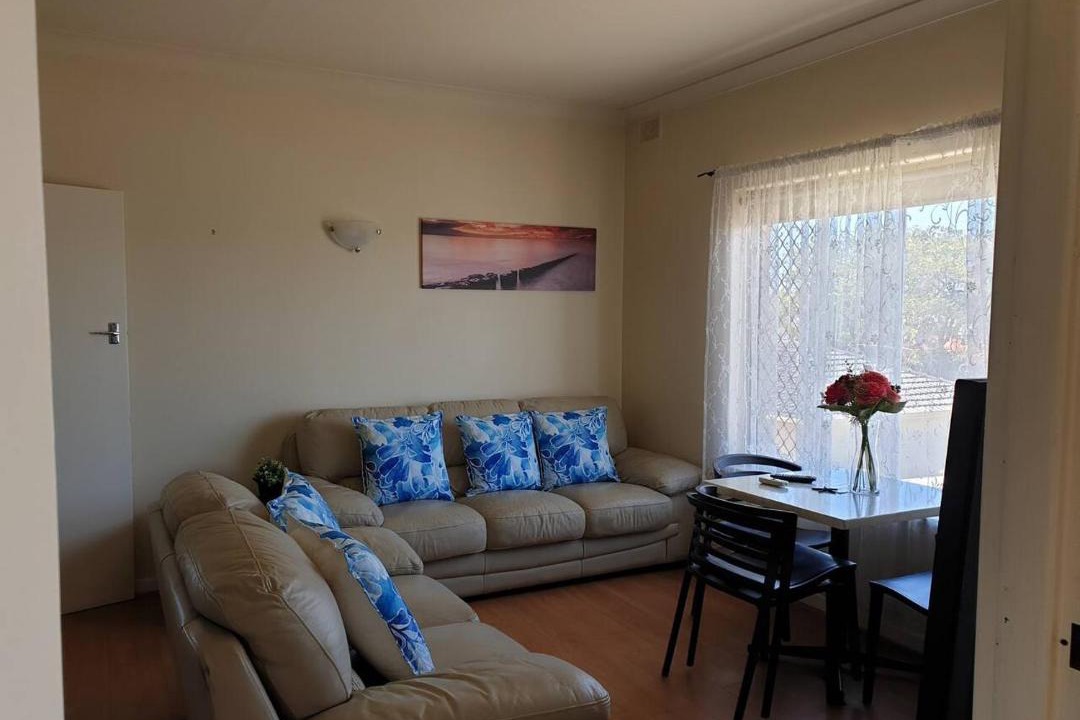 Photo of Livingroom in Semaphore Park