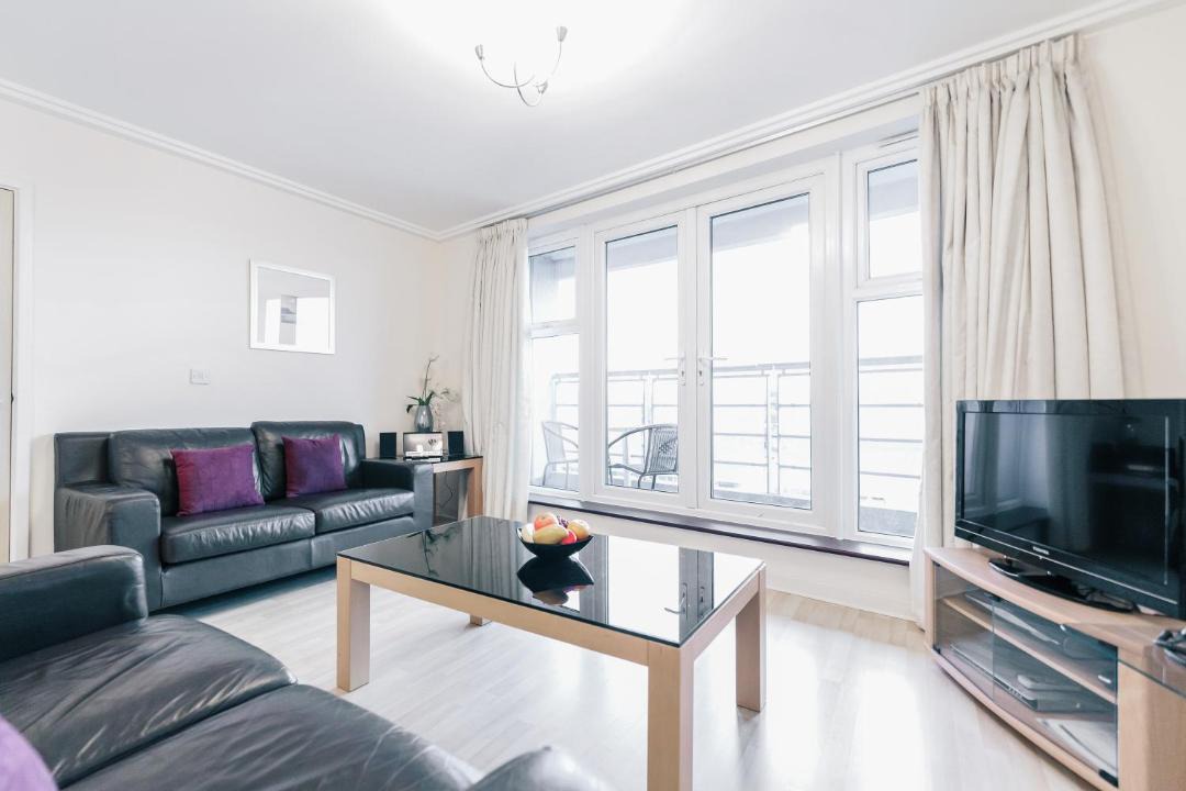 Photo of Livingroom in Woking