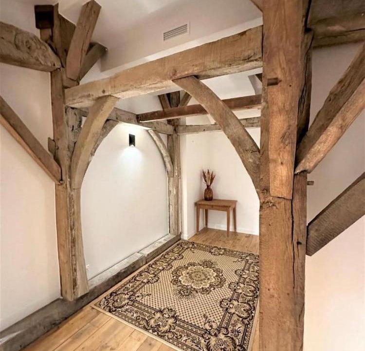 Photo of Others in Hinx