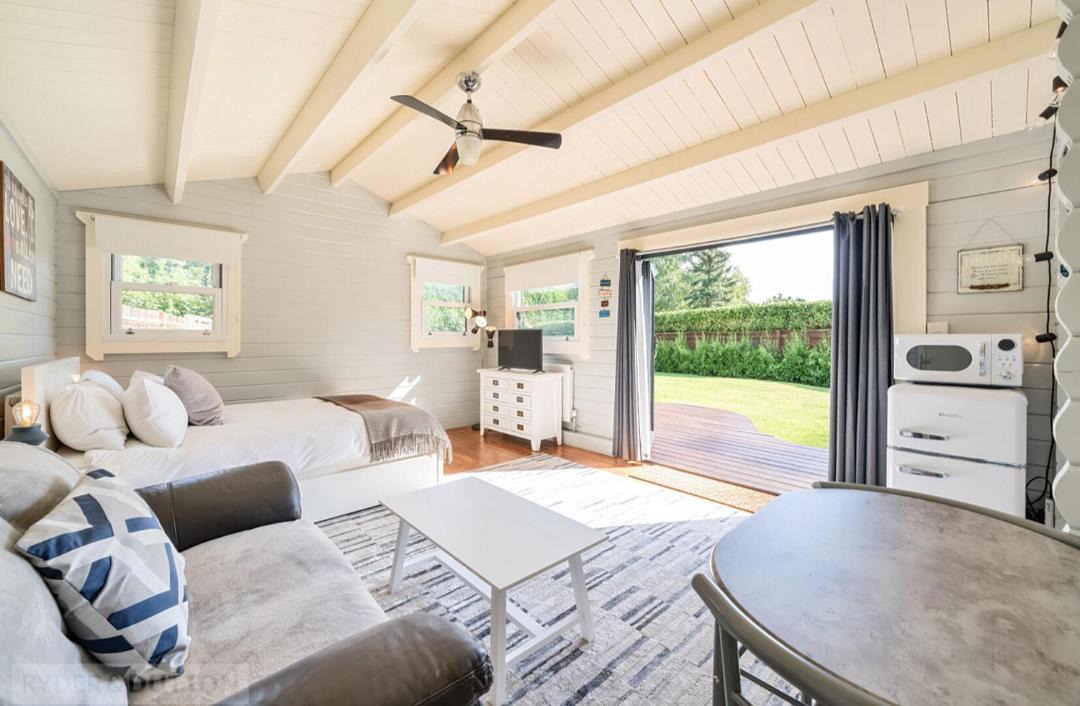 Photo of Others in Uxbridge