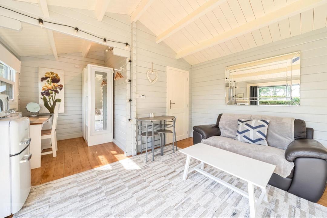 Photo of Others in Uxbridge