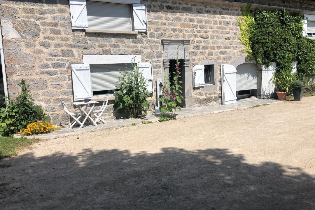 Photo of Buildings in Araules