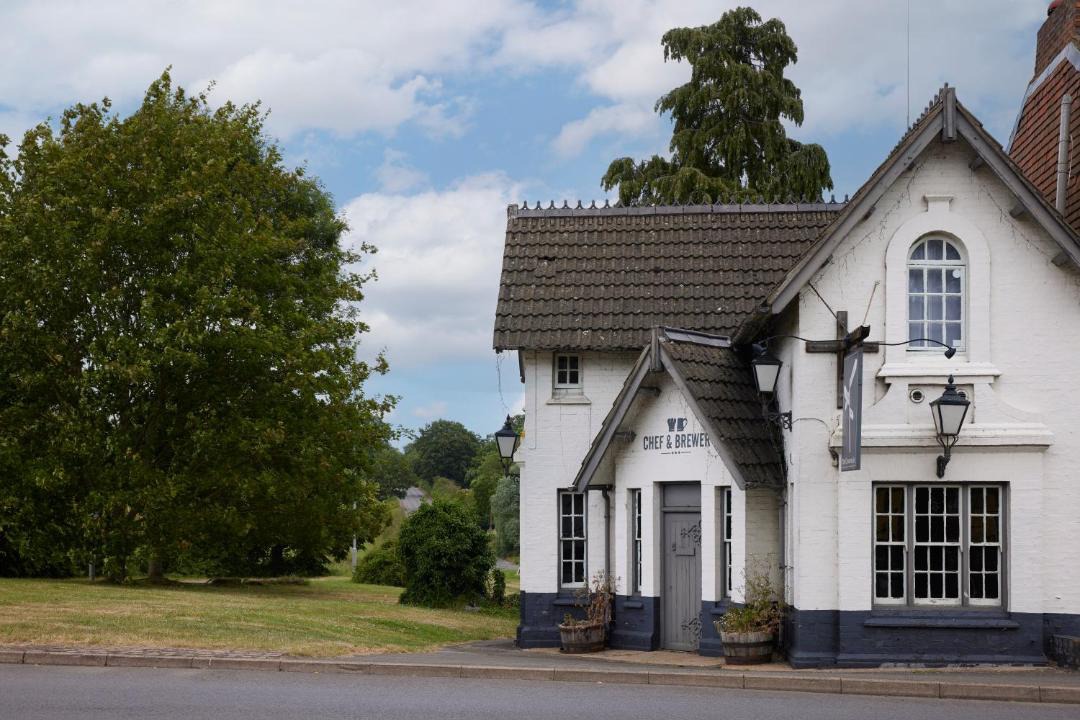 Photo of Others in Weedon