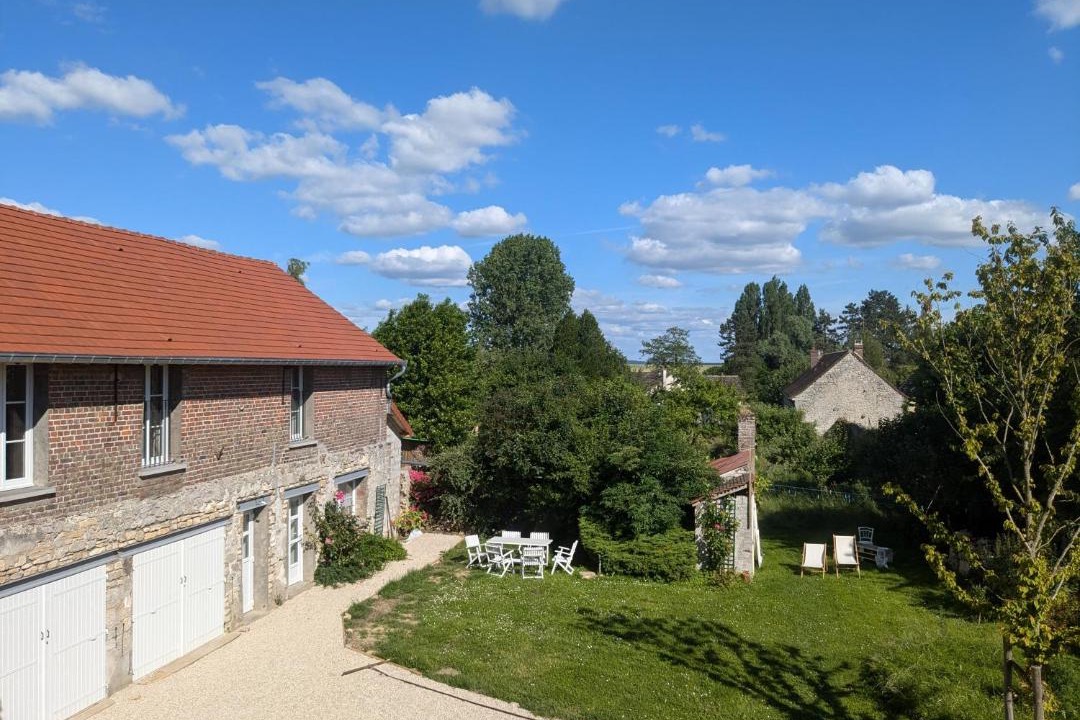 Photo of Buildings in Trumilly